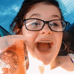 Meet your Posher, Ella